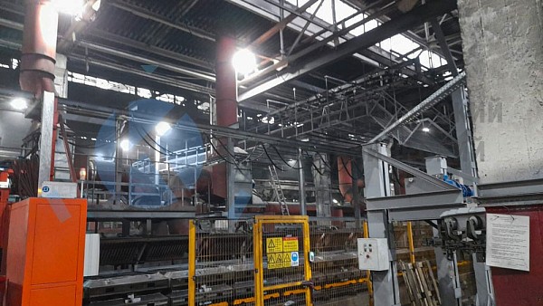 Производство Большегрузный подвесной конвейер с гусеничным приводом